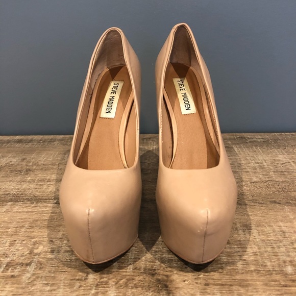 ❌ SOLD ❌ Steve Madden Dejavú 6 inch heels - Picture 4 of 7
